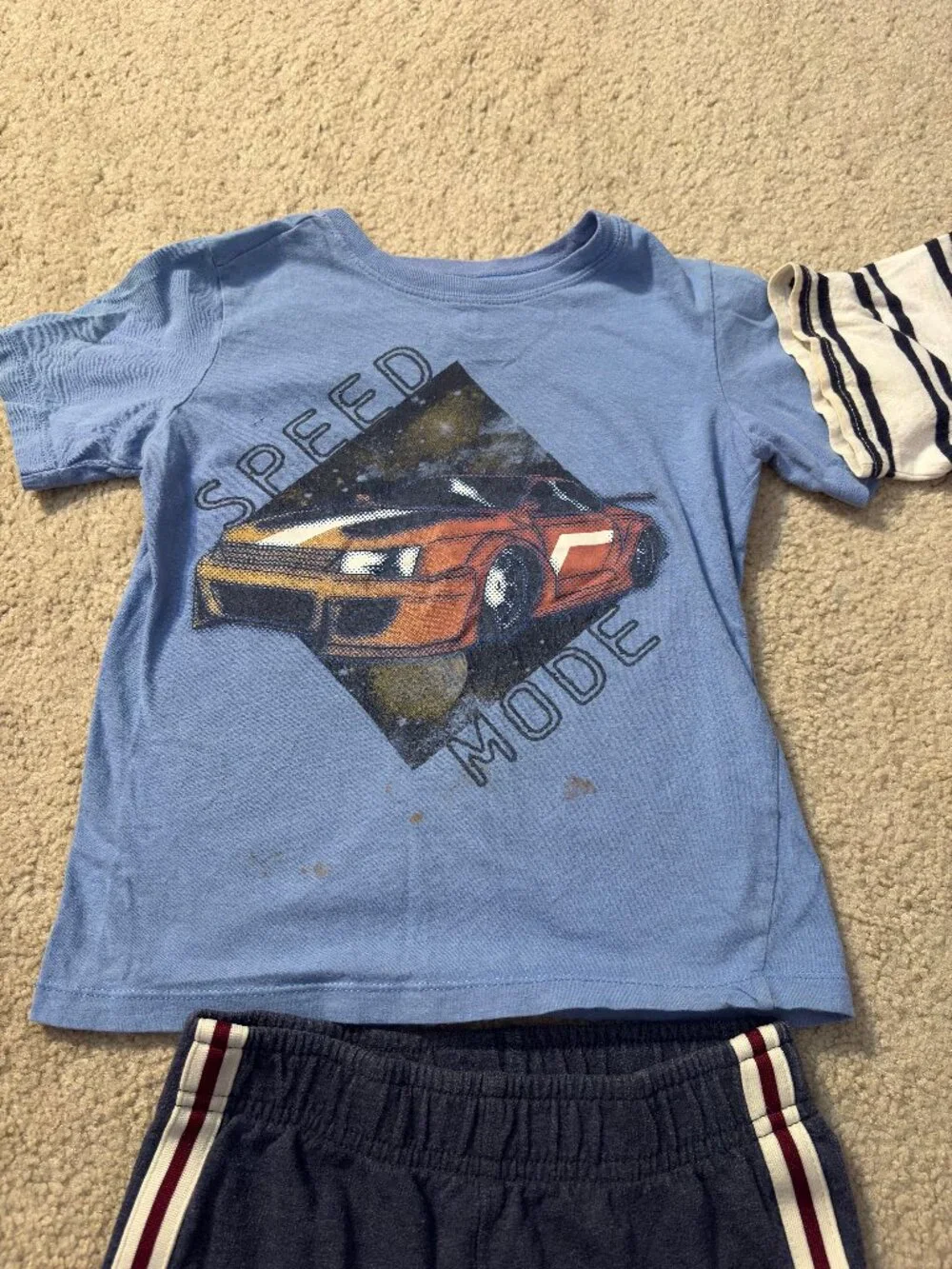 2 outfits for toddler boys, size 5T